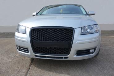 Passend für Audi A3 8P Grill 05-08 mit Emblemhalter