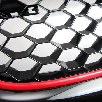 Preview: Kühlergrill im Sport-Design mit Wabengitter, in Schwarz mit Roter Umrandung passend für VW Golf 5
