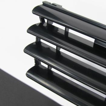 Preview: Kühlergrill ohne Emblem, schwarz passend für VW Polo 4 (6N)