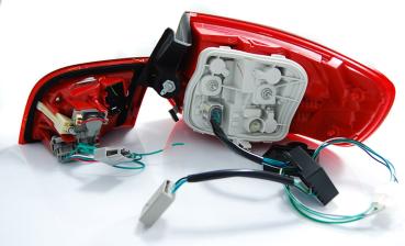 LED Lightbar Rückleuchten für Audi A3 8P Sportback Bj. 04-08 Rot/Chrom