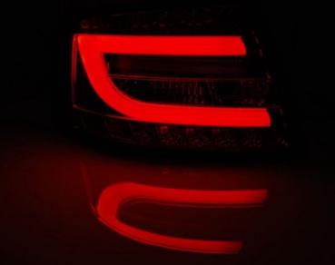 LED Lightbar Rückleuchten für Audi A6 C6 4F Limo Bj. 04-08 Rot/Smoke 6-PIN