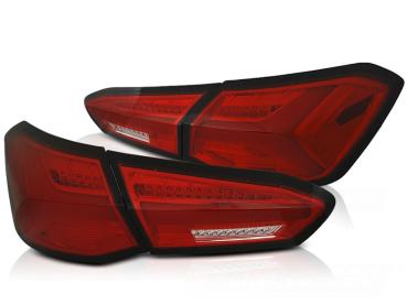 LED Lightbar Rückleuchten für Ford Focus MK4 18-21 Rot/Chrom dynamischer Blinker