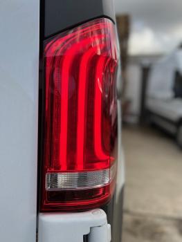 VOLL LED Tagfahrlicht Scheinwerfer + LED Rückleuchten für Mercedes V-Klasse Vito W447 14-23 rot / Weiss