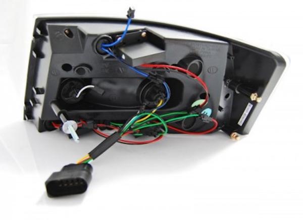LED Lightbar Rückleuchten für Audi A6 C6 4F Limo Bj. 04-08 Rot/Chrom 7-PIN