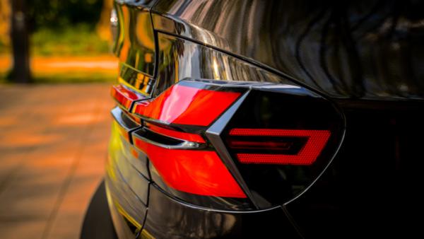 VOLL LED 3D Lightbar Rückleuchten Set für BMW X5 E70 07-10 schwarz/rot