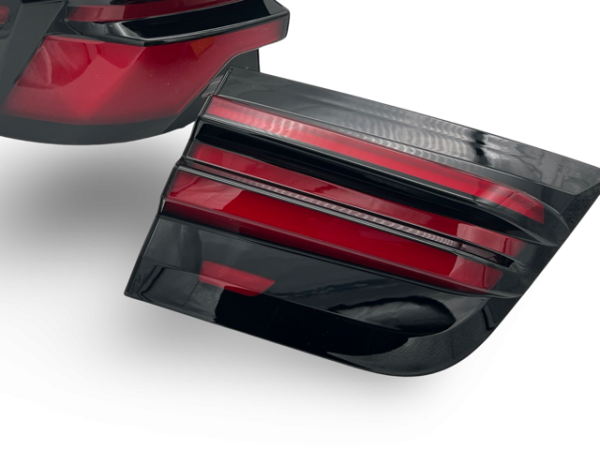 VOLL LED 3D Lightbar Rückleuchten Set für BMW X5 E70 07-10 schwarz/rot